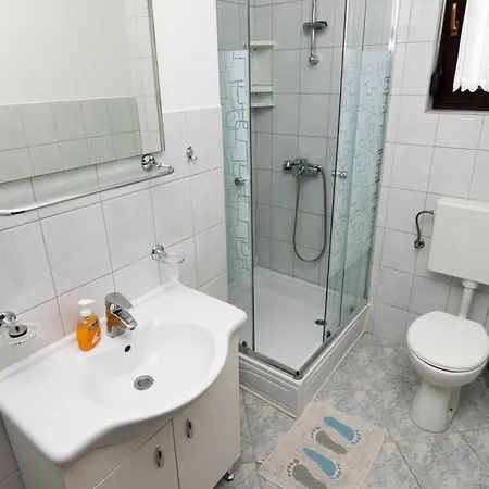 With Parking Space - Diklo, - 5887 Zadar